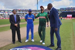 రెండు మార్పులు: బంగ్లాపై టాస్ గెలిచి బ్యాటింగ్ ఎంచుకున్న టీమిండియా