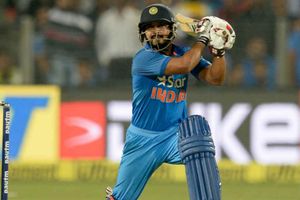 టీమిండియాలో తొలి వికెట్‌: కేదార్ జాద‌వ్‌పై వేటు