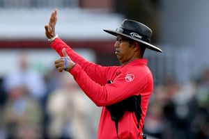 ఓవర్‌త్రో నిర్ణయంపై ఎప్పటికీ చింతించను: అంపైర్