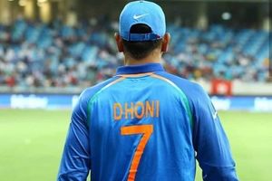 ధోనీ 'జెర్సీ నెంబర్‌ 7'ని భారత ఆటగాళ్ళు ధరించకపోవచ్చు
