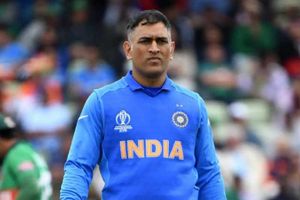 ప్రపంచకప్‌.. ధోనీ ఖాతాలో చెత్త రికార్డు
