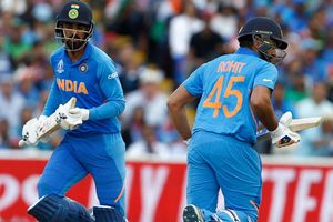 బంగ్లాతో మ్యాచ్‌.. పవర్‌ప్లేలో టీమిండియా రికార్డు