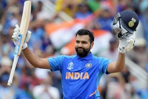 కొడితే బాక్సులు బ‌ద్ద‌లైపోవాలంతే! మ‌రో మూడు రికార్డుల‌పై క‌న్నేసిన హిట్‌మ్యాన్‌