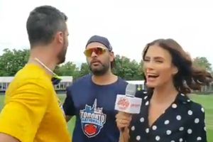 యువరాజ్ 'కోతి' వేషాలు: ప్రేమ జంటను ఆట పట్టించాడు (వీడియో)