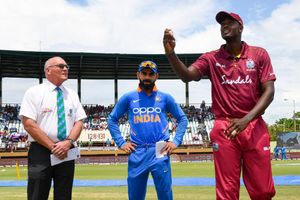 వెస్టిండీస్‌తో రెండో వన్డే.. టాస్ గెలిచి బ్యాటింగ్ ఎంచుకున్న భారత్