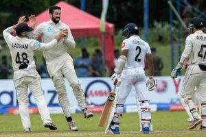 సిరిస్ సమం: రెండో టెస్టులో లంకపై న్యూజిలాండ్ భారీ విజయం