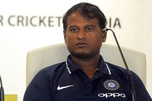 మిథాలీతో వివాదం: ఇండియా-ఏ బౌలింగ్ కోచ్‌గా రమేశ్ పొవార్