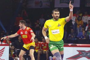 అజయ్ ఠాకూర్ విజృంభణ.. గుజరాత్‌పై తలైవాస్ విజయం