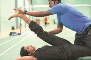 ఛాంపియన్‌షిప్‌ కోసం సింధు జిమ్‌లో ఎలాంటి వర్కౌట్లు చేసిందంటే!! (వీడియో)