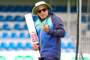 శ్రీలంక హెడ్ కోచ్‌పై వేటు.. రత్నాయకేకు తాత్కాలిక పగ్గాలు