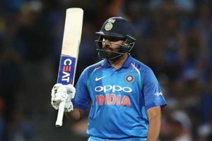 టీ20ల్లో రోహిత్‌ మరో ఘనత.. కోహ్లీ రికార్డు బద్దలు