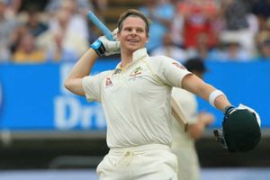 రెండు ఇన్నింగ్స్‌ల్లోనూ సెంచరీ.. స్మిత్ అరుదైన రికార్డు