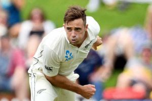 250 టెస్టు వికెట్లు.. క్రికెట్ దిగ్గజాల సరసన టిమ్‌ సౌతీ