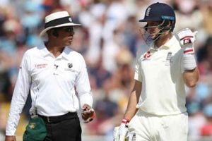 వేటు పడింది..: యాషెస్‌లో నాలుగు, ఐదు టెస్టులకు అంఫైర్లు మార్పు