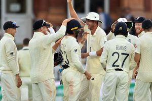 యాషెస్ సిరీస్ నిలుపుకున్న ఆసీస్.. 18 ఏళ్ల తర్వాత ఇదే తొలిసారి!!