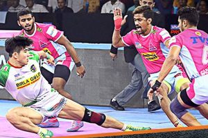 పర్‌దీప్ నర్వాల్ జోరు.. పట్నా ప్లేఆఫ్స్‌ ఆశలు సజీవం