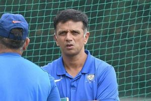 విరుద్ధ సెగ: ఎథిక్స్‌ అధికారి ఎదుట హాజరైన ద్రవిడ్‌.. రాజన్‌తో పోలిక!!