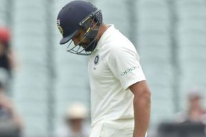 రెండో బంతికే డకౌట్: దక్షిణాఫ్రికాతో ఓపెనర్‌గా నిరాశపరిచిన రోహిత్ శర్మ