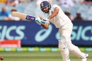 'విదేశాల్లో చెప్పలేం కానీ.. భారత్‌లో టెస్టు ఓపెనర్‌గా రోహిత్ శర్మ రాణిస్తాడు'