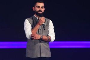 కోహ్లీ భావోద్వేగం: అప్పట్లో ఈ స్టేడియంలో శ్రీనాథ్‌ ఆటోగ్రాఫ్‌ అడిగా.. ఇప్పుడు నా పేరుతో పెవిలియన్‌