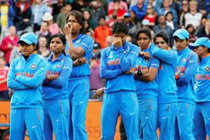 నగదు లేక ఇబ్బందిపడ్డ భారత క్రికెటర్లు.. సాబా కరీంపై బీసీసీఐ సీరియస్‌!!