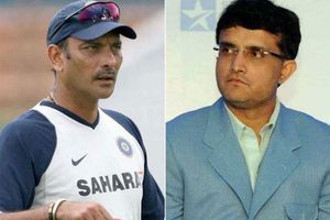 రవిశాస్త్రి ఏం చేశాడని అతనితో మాట్లాడాలి: గంగూలీ