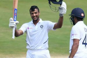 IND vs SA: తొలి డబుల్‌ సెంచరీ.. మయాంక్‌ అగర్వాల్‌ ఆకలితో ఉన్నాడు!!