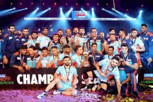 ప్రొ కబడ్డీ: ఫైనల్లో ఢిల్లీపై బెంగాల్ జయభేరి.. తొలిసారి టైటిల్‌ సొంతం