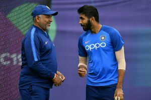 భారత పేసర్ల విజయ రహస్యం వెల్లడించిన బౌలింగ్ కోచ్