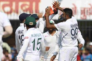 India vs Bangladesh: ఇండోర్ టెస్టులో టీమిండియా ఇన్నింగ్స్ 130 పరుగుల తేడాతో విజయం