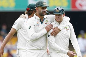 మార్పుల్లేకుండా బరిలోకి!: ఆరో డే నైట్ టెస్టుపై కన్నేసిన ఆస్ట్రేలియా