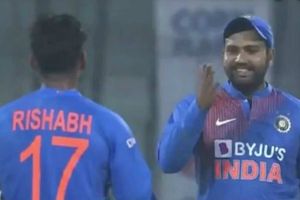 డీఆర్ఎస్ అంచనా వేయడంలో విఫలం: రిషబ్ పంత్‌ను వెనుకేసుకొచ్చిన రోహిత్