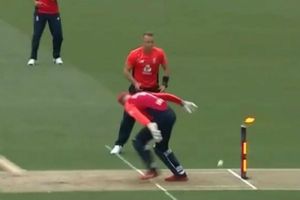 అచ్చం ధోనీలాగే! రాస్‌టేలర్‌ను భలేగా రనౌట్ చేశాడు (వీడియో)