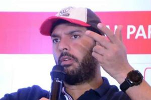 యో-యో టెస్టుతో పనేంటి?.. కోహ్లీ, రవిశాస్త్రిలను టార్గెట్‌ చేసిన యువీ!!