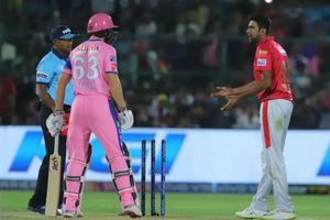 బ్యాట్స్‌మెన్‌కు అశ్విన్‌ హెచ్చరిక.. ఎవరైనా క్రీజు వదిలితే మళ్లీ మాన్కడింగ్ చేస్తా!!