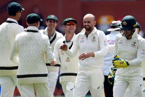 ఆసీస్ బౌలర్లు ఎక్కడైనా రాణించగలరు.. టీమిండియా కన్నా మా బౌలింగే అత్యుత్తమం!!