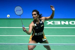 వరల్డ్‌ టూర్‌ ఫైనల్స్‌లో సింధుకు షాక్‌.. నేడు చెన్‌ యుఫెతో ఢీ!!