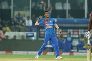టీ20ల్లో అరుదైన రికార్డు.. వికెట్‌ దూరంలో చహల్‌!!