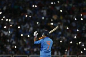 #15YearsofDhonism: వరల్డ్‌కప్ విన్నింగ్ కెప్టెన్‌కు సోషల్ మీడియా ట్రిబ్యూట్