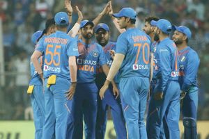 3rd T20లో టీమిండియా ఘన విజయం: 2-1తో సిరిస్ కైవసం