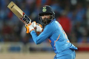 ఒత్తిడిలో అద్భుతంగా బ్యాటింగ్‌ చేశాడు: జడేజాపై దాదా ప్రశంసల వర్షం