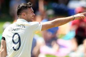 ఇన్నింగ్స్ తొలి బంతికే వికెట్.. ఈ దశాబ్దపు ఐదో బౌలర్‌గా అండర్సన్‌ రికార్డు!!