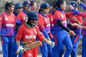 8 పరుగులకే ఆలౌట్.. 9 మంది డకౌట్!!