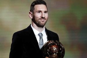 రికార్డు స్థాయిలో ఆరోసారి బాలన్ డి'ఓర్‌ను గెలిచిన మెస్సీ!!