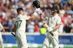 24 పరుగులకే రెండు వికెట్లు .. బర్న్స్‌, రూట్‌ సెంచరీలు.. న్యూజిలాండ్‌కు ఇంగ్లండ్‌ దీటైన జవాబు