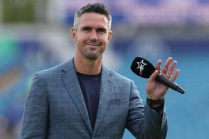 దక్షిణాఫ్రికా బోర్డుకు పీటర్సన్‌ సలహా.. డైరెక్టర్‌గా గ్రేమ్‌ స్మిత్‌ బాధ్యతలు చేపట్టాలి!!