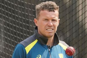 క్రికెట్‌కు గుడ్‌ బై చెప్పిన ఆసీస్‌ స్టార్ పేసర్!!