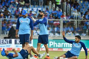 18న రెండో వన్డే.. నేడు విశాఖకు భారత ఆటగాళ్లు!!