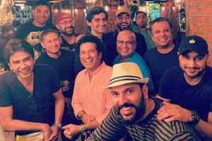 'గుర్తుంచుకోవాల్సిన రోజు.. స్పెషల్‌ ఫ్రెండ్స్‌తో స్పెషల్‌ డే'