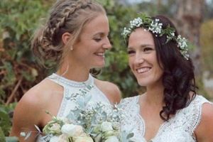 న్యూజిలాండ్‌ లెస్బియన్ క్రికెటర్లకు బేబీ గర్ల్!!